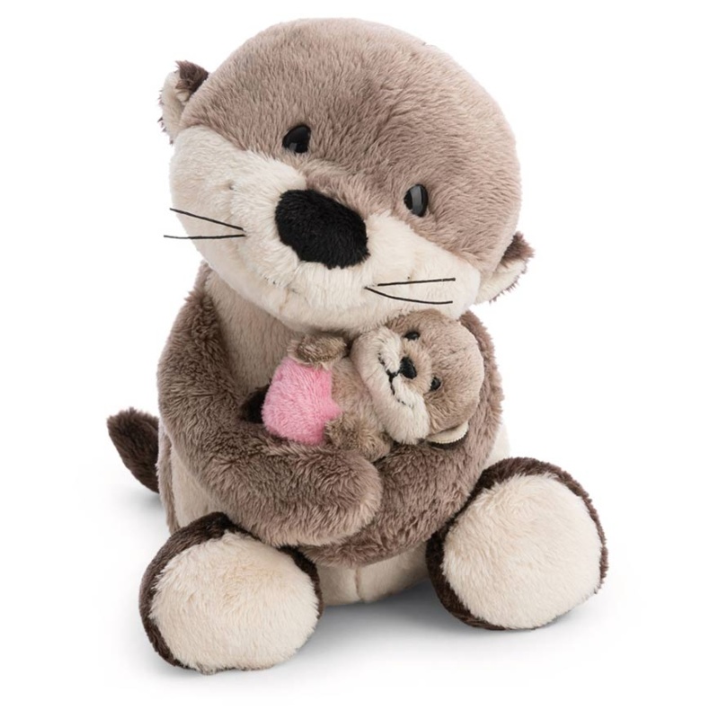 Jellycat Brooke Otter | plushpaws.co.uk